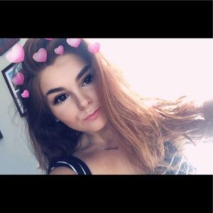 Meet your Posher, Annalyse